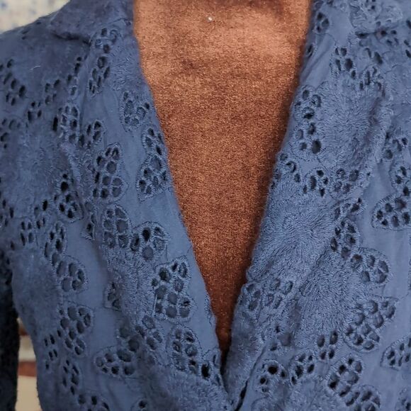 - Sandro navy Cotton eyelet embroidered Cropped blazer size S 3/4 sleeves - Picture 3 of 7